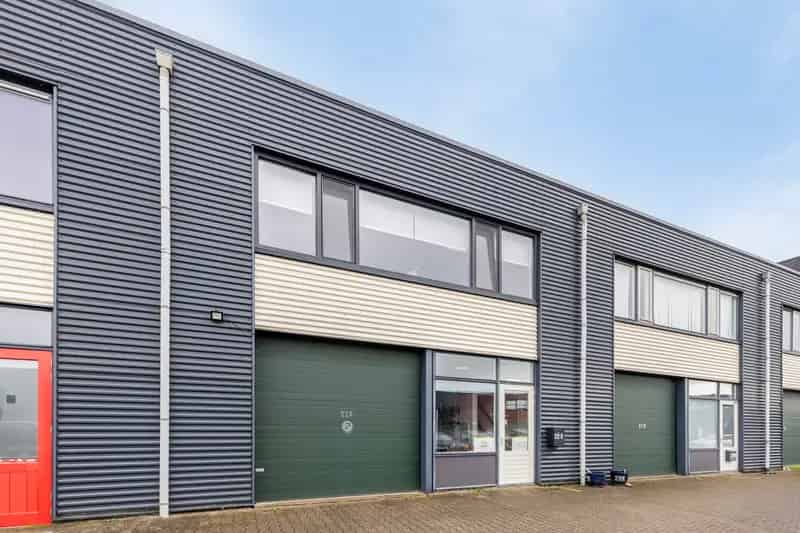 Bedrijfshal te koop Leek 213m² A7