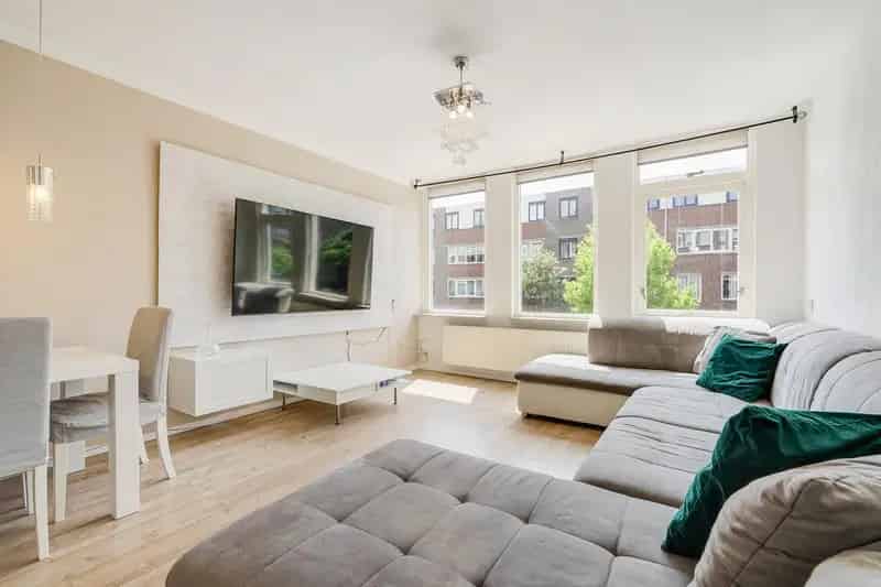 Ruim 4-kamer appartement Houtwijk - Balkon - Fietsenberging