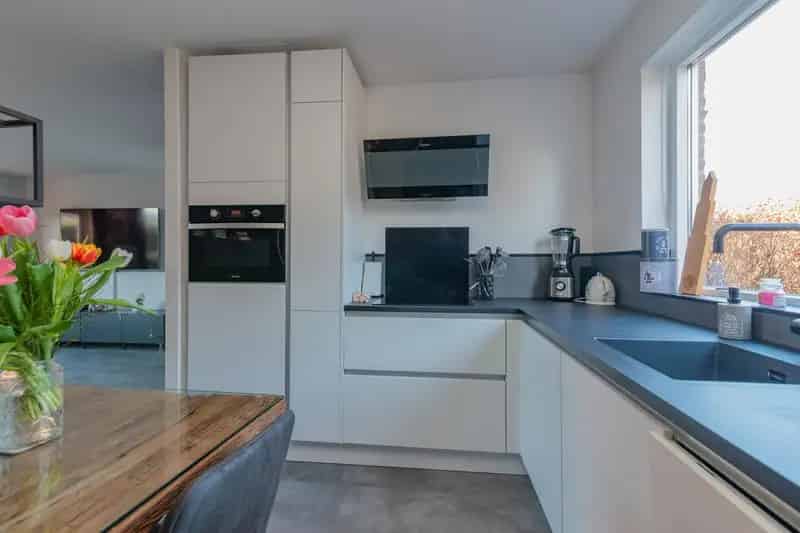 Moderne Tussenwoning Woudenberg: Zonnige Tuin 3 Slaapkamers