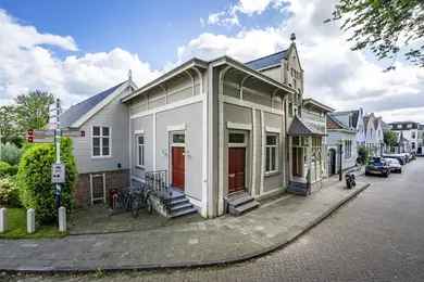 244 m2 Kantoorruimte Amsterdam Art Deco Pand