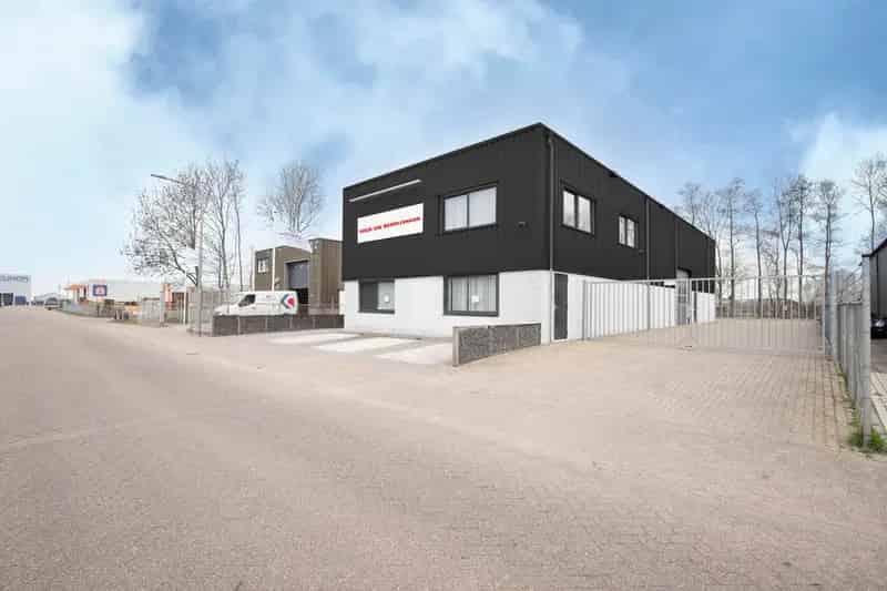 Bedrijfshal te Huur Genemuiden Sisalstraat