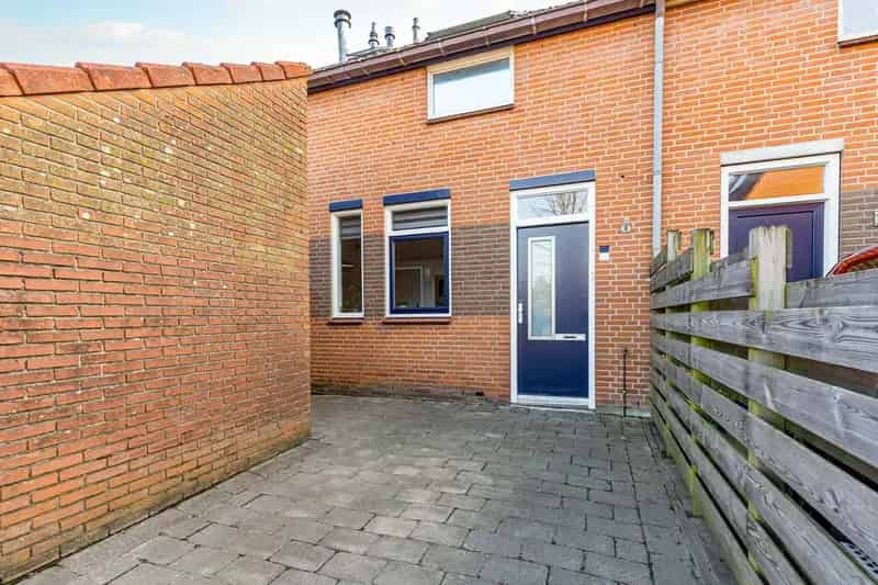 3 Slaapkamers Eengezinswoning Lelystad Moderne Keuken Tuin