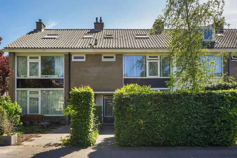 Huis te koop: Ernst Casimirstraat 17 2713 BD Zoetermeer 