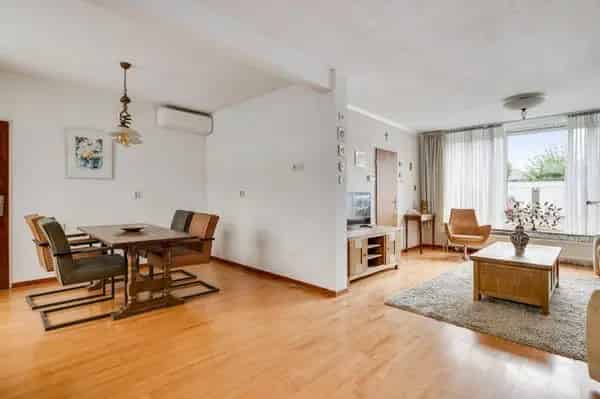 Ruime Tweekapper Horn: 4 slaapkamers, Garage, Tuin