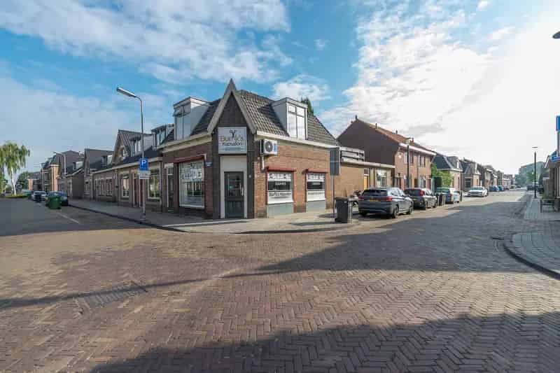Uniek pand Hoogeveen 3 huisnummers wonen werken