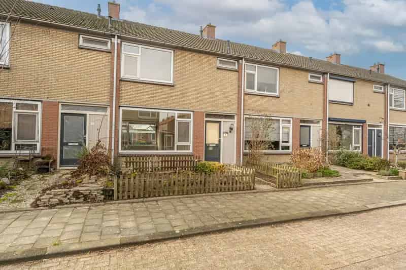 Huis te koop: Breedveldstraat 8 3295 EA 's-Gravendeel 