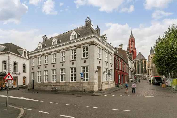 Kantoor Maastricht | Zoek kantoren te huur: Vrijthof 17-B 6211 LD Maastricht [funda in business]