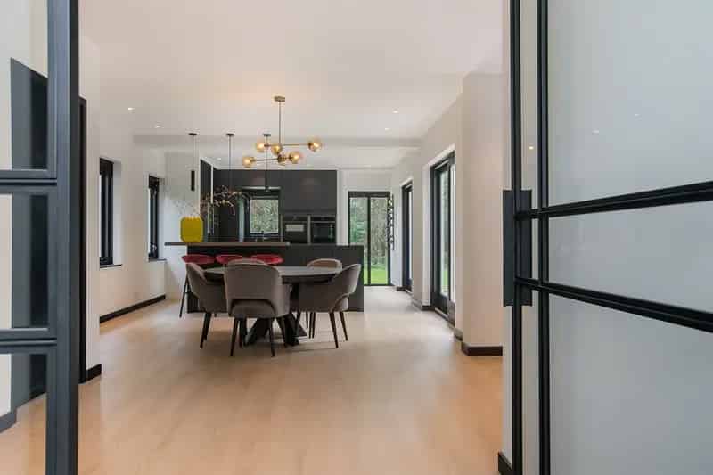 Luxe Villa Almere 4 slaapkamers Ruime Tuin Moderne Keuken