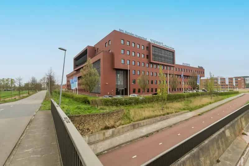Kantoorruimte Groningen Eemsgolaan 17 2775m2 te huur
