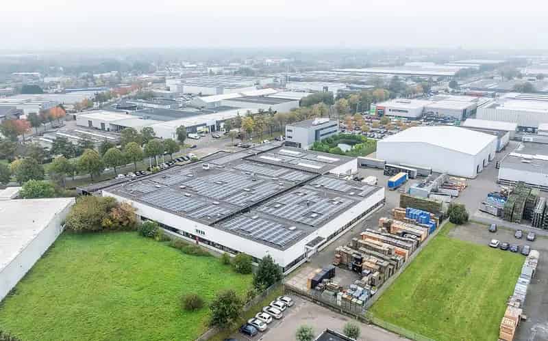 Bedrijfshal te Huur Roosendaal 6951m²