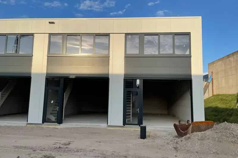 Bedrijfsruimte te Huur Alphen aan den Rijn 114m2