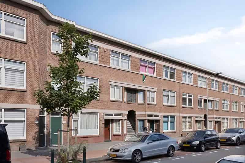 Ruime benedenwoning 4 slaapkamers Transvaalwijk Den Haag