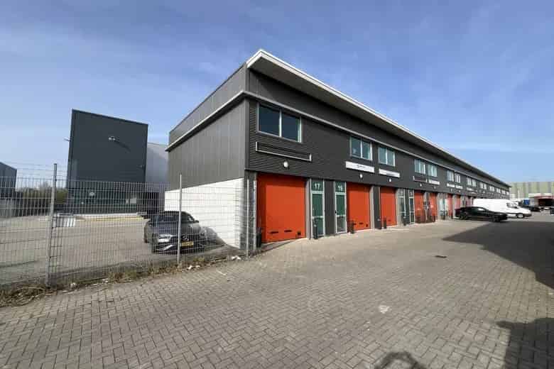 Bedrijfsruimte te huur Ridderkerk 68m2 A15 A16