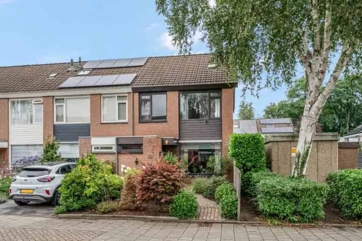 Woonhuis in Veenendaal met 5 kamers