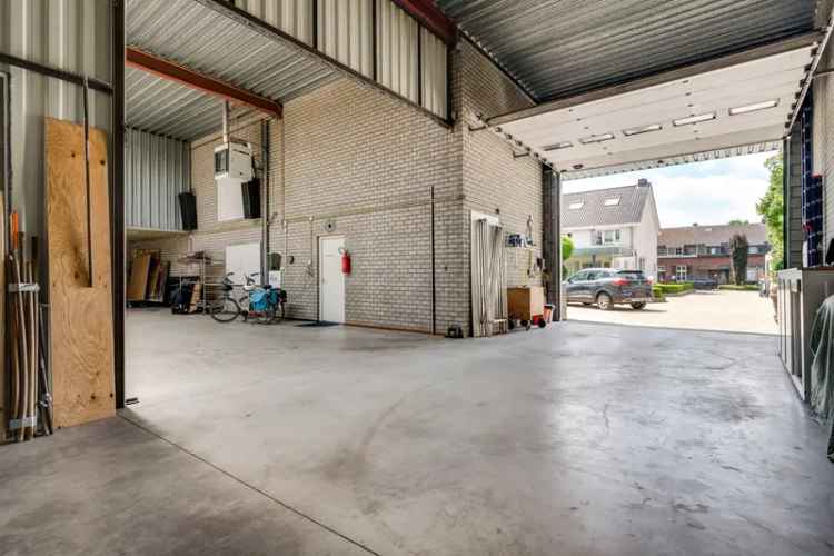 Woning met Bedrijfsruimte te Thorn