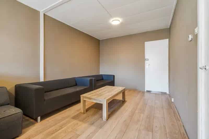 Ruime 5 Kamer Kluswoning Den Haag Laakkwartier 4 Slaapkamers