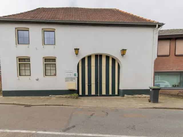 Halfvrijstaande Boerderij Heerlen 406m2 met Feestruimte