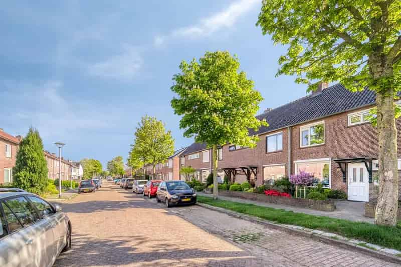 Huis te koop Helmond 3 slaapkamers serre tuin