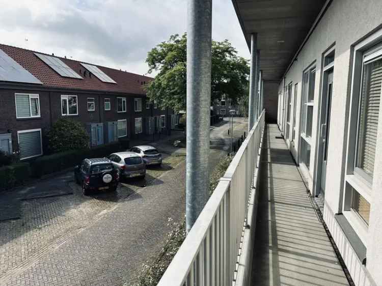 Appartement Selissenwal: Gelijkvloers 2 Slaapkamers Lift Balkon