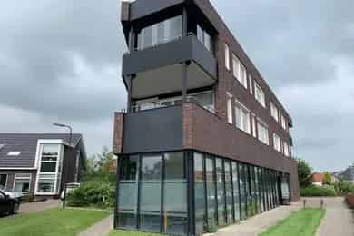 70 m2 Kantoorruimte te Huur Menaam