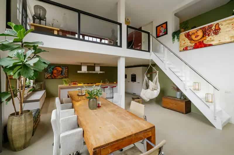Huis te koop Haarlem: Ruime stadswoning met parkeerplaats en balkon