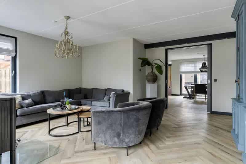 Moderne Tweekapper 5 Slaapkamers Oosterholt Noord