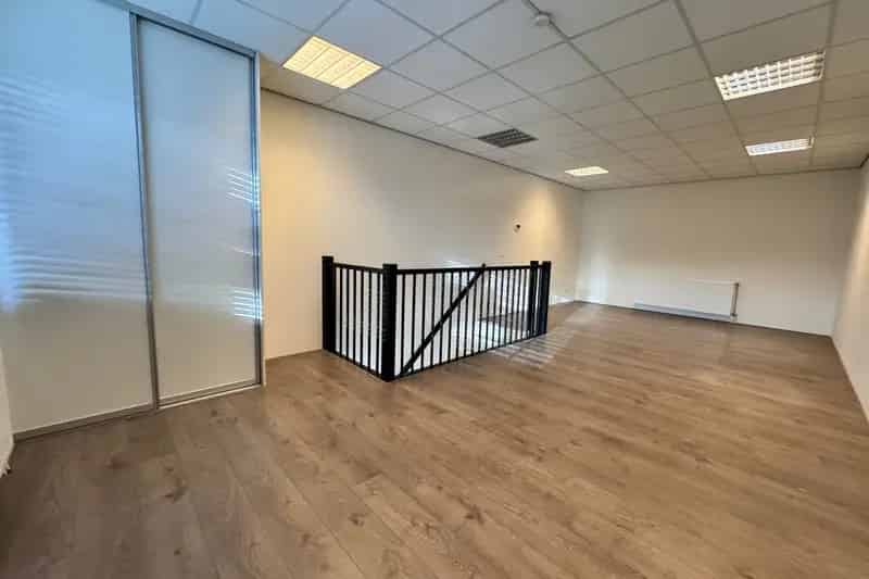 Bedrijfshal te Huur Almere 126m² Moderne Unit