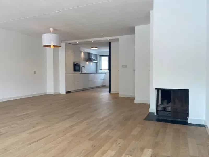Gerenoveerde Familiewoning te Huur Mariahoeve