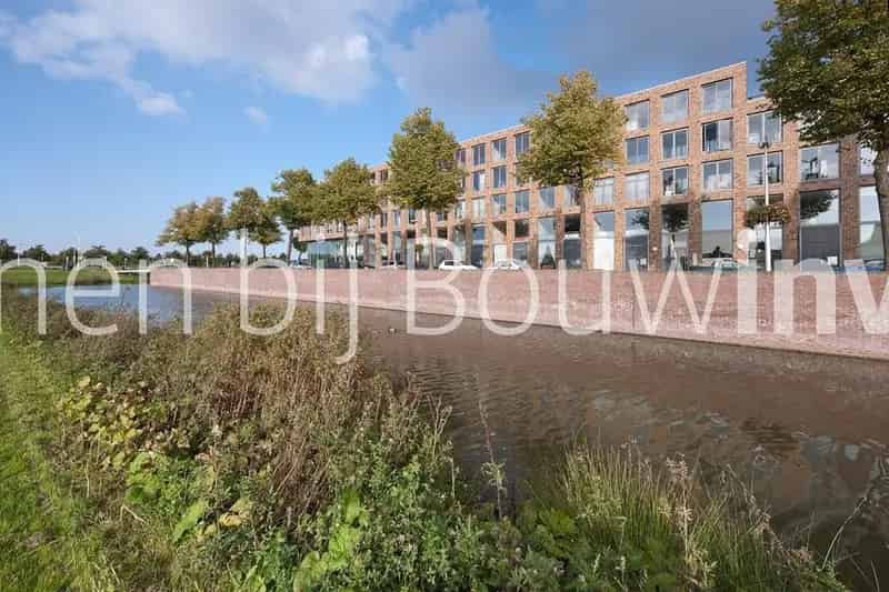 Ruim 3 kamer appartement 120m2 Melissekade