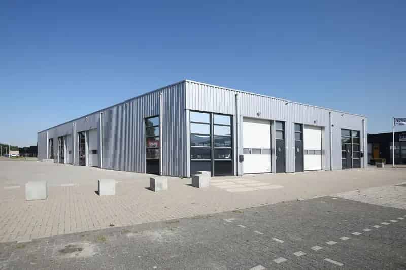 Bedrijfshal Dronten te koop - 290m2 - Kantoor Showroom Opslag