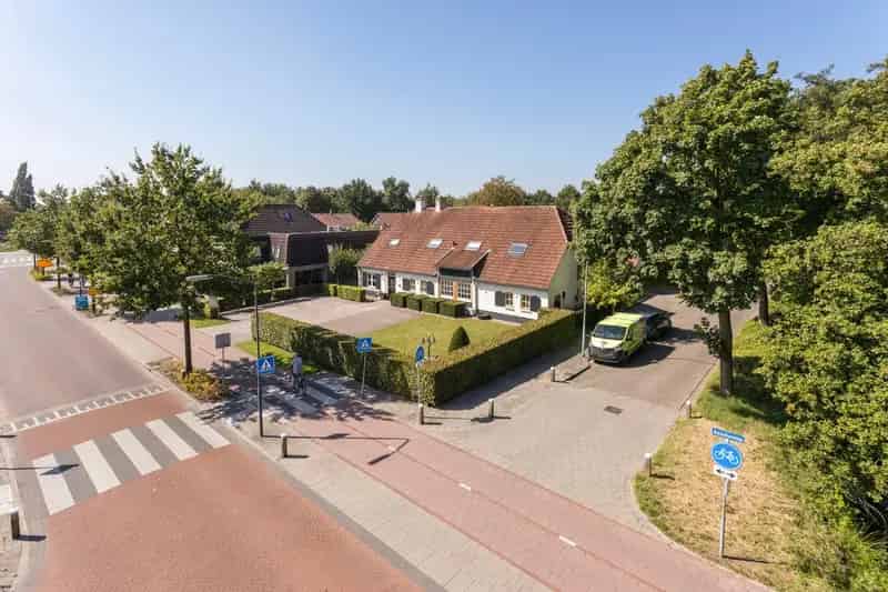 Woonboerderij Vught: Ruime woning met bijgebouw