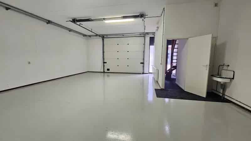 Bedrijfsunit 148m² Rosmalen - Kantoor en bedrijfsruimte