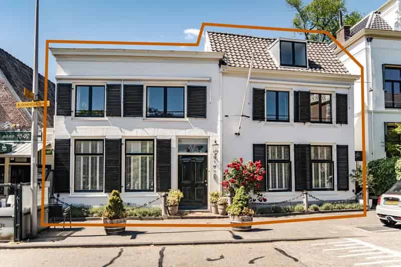 Huis te koop Bloemendaal 290m2 4 slaapkamers 2 badkamers