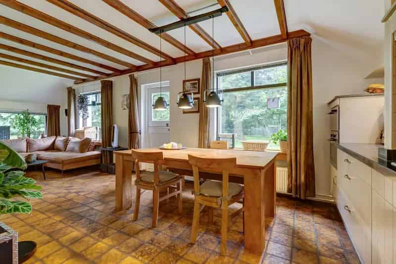 Huis te koop Didam: Ruime woonboerderij met stallen en weiland