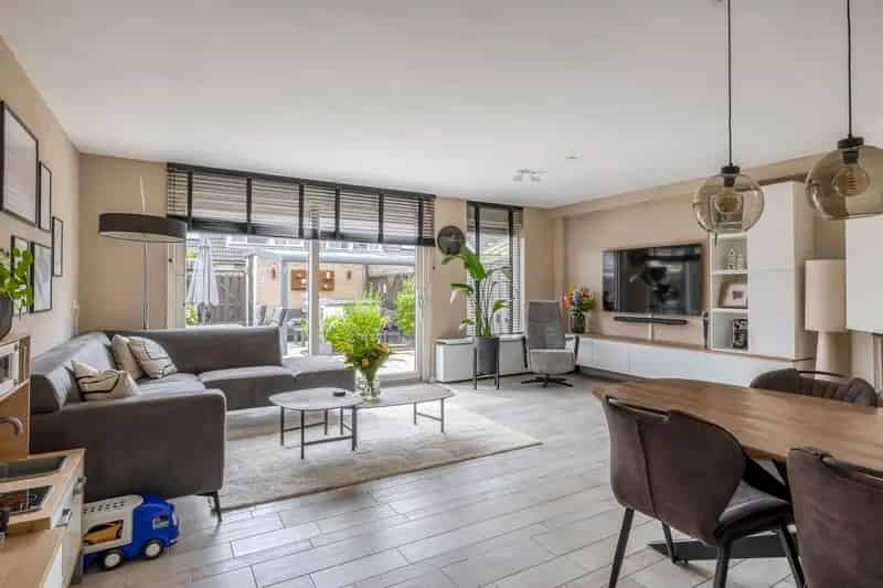 Huis te koop: Wilhelmina Hofman-Pootstraat 45 3207 DC Spijkenisse | Funda