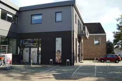 Bedrijfsruimte te huur Best 45-200m2 Luxe Showroom Opslag Kantoor