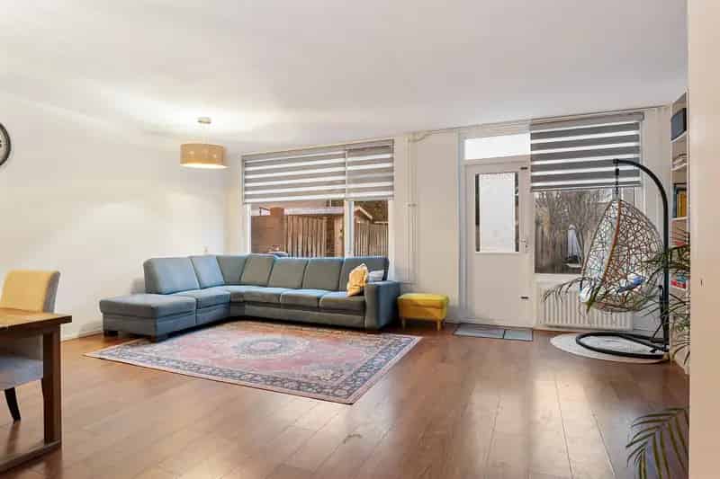 Ruime Tussenwoning Zoetermeer 4 Slaapkamers Moderne Keuken Garage