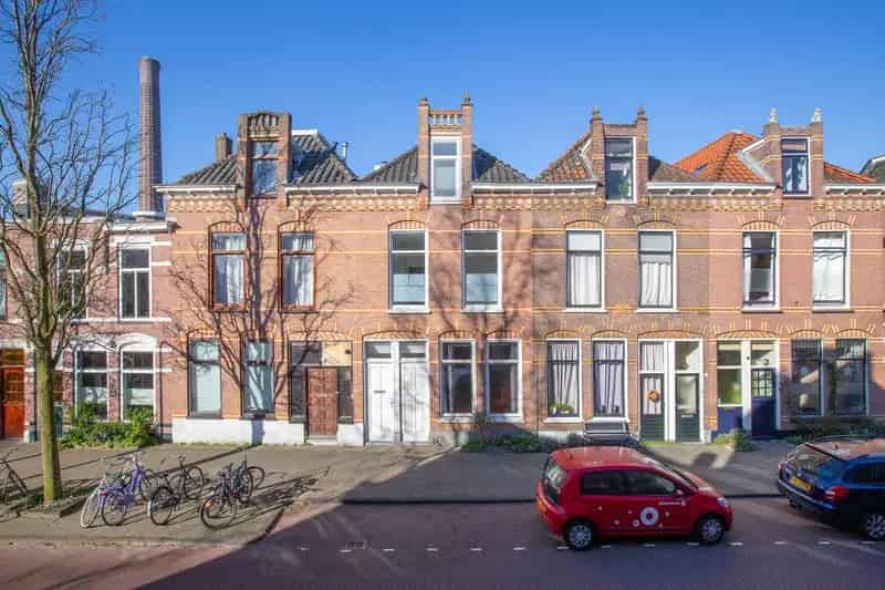 Riante Tussenwoning Leiden Noord 4 slaapkamers