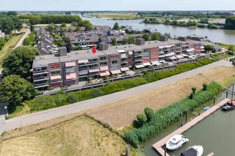 Penthouse te Vreeswijk met Uitzicht op de Lek