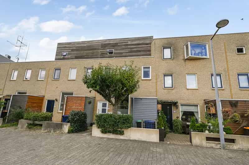 Huis te koop: Glazenmakerhof 110 2492 RV Den Haag | Funda