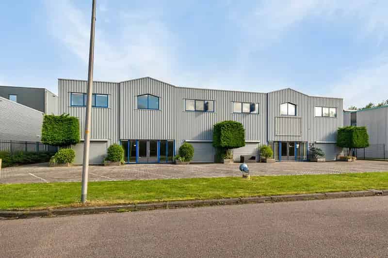 Bedrijfshal te Huur Wieringerwerf 2275m2