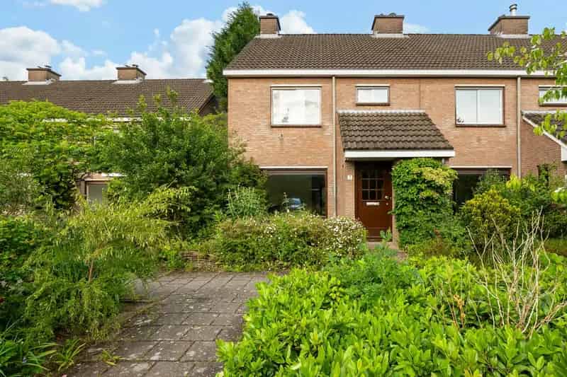 Ruime gezinswoning met 4 slaapkamers en 2 badkamers te Renkum