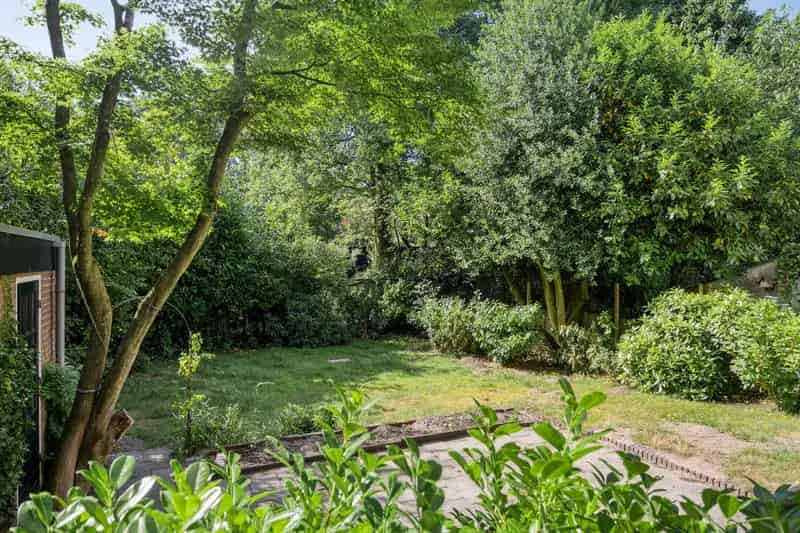 Jaren 30 Tweekapper Vught - Ruime woning met 4 slaapkamers en privacy