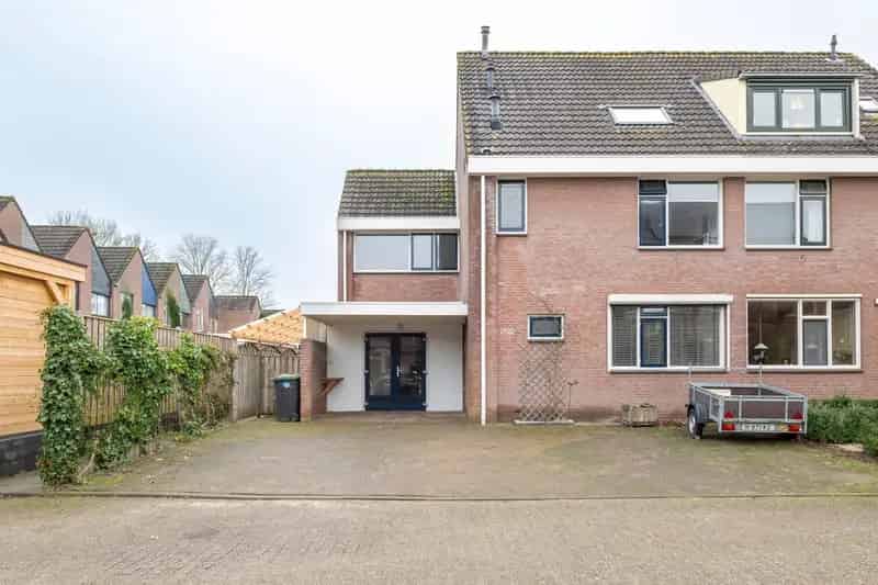 Ruime gezinswoning 5 slaapkamers Apeldoorn