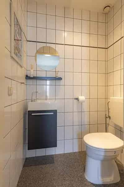 Ruime Halfvrijstaande Woning Eygelshoven 3 slaapkamers Tuin Berging