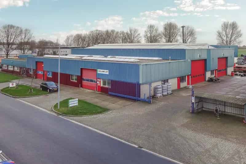 Bedrijfscomplex te koop Hoorn 2190m² 5 kranen