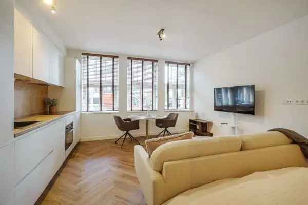 Amsterdam Studio Appartement 44m² Gemeubileerd All Inclusive