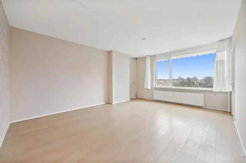 Appartement te koop Leidschendam 73m2 3 kamers renovatie nodig