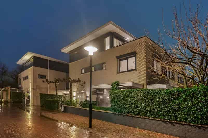 Huis te koop Amstelveen Olympiadelaan: Luxe villa met zwembad en dakterras
