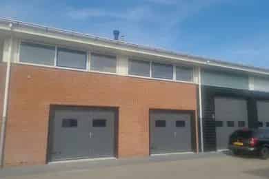 149m2 Bedrijfsruimte te Koop Piershil - Kantoorruimte - Zonnepanelen